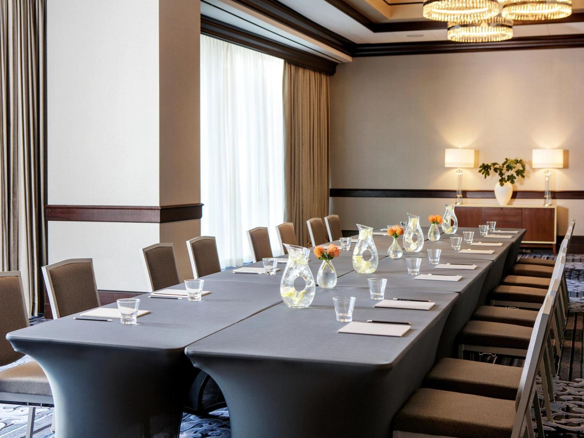 Kimpton Tryon Park Hotel By Ihg Charlotte Exterior photo
